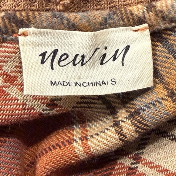 Newin Rust Orange Plaid Hooded Shacket with Frayed Hem in Size - Picture 2 of 4